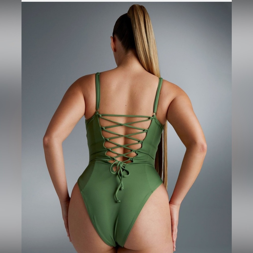 TA3 hi cut plungey army green. Size XS regular long - Picture 2 of 7